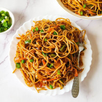 HALF PLATE CHOWMEIN